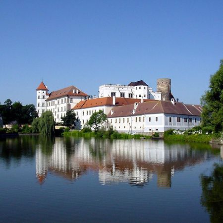 Penzion Kapitan Jindrichuv Hradec Exterior photo